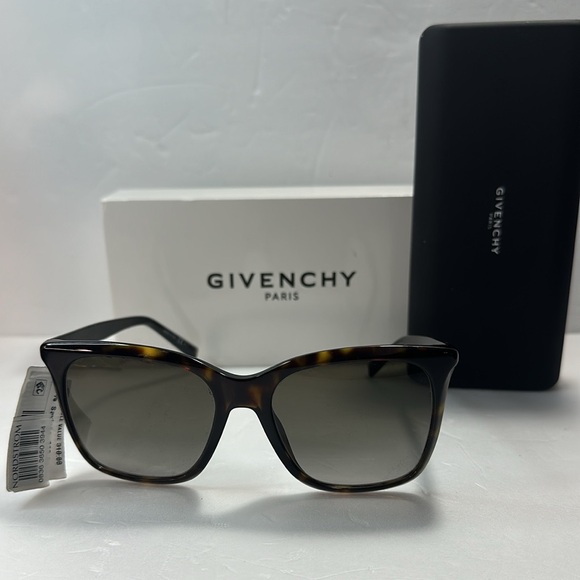 New Authentic GIVENCHY GV 7199/S - 086 HA HAVANA Sunglasses - Picture 8 of 16